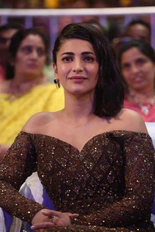 Shruti Haasan at Premam Telugu Audio Launch Photos 4
