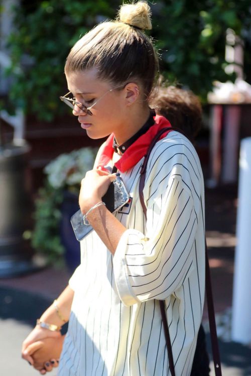 Sofia Richie Leaving Mauro