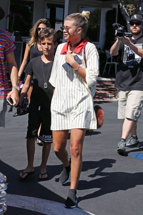 Sofia Richie Leaving Mauro