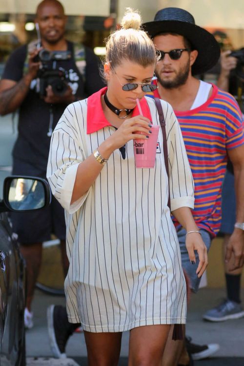 Sofia Richie Leaving Mauro