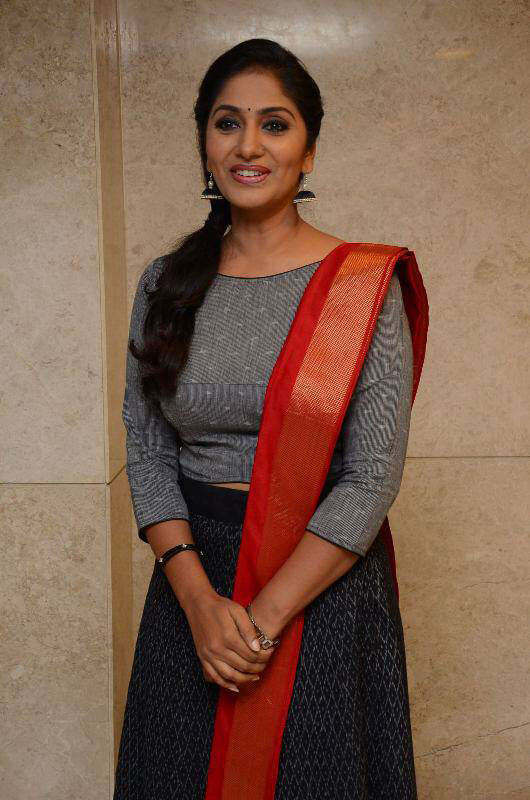 Anchor Jhansi at Dharma Yogi Audio Launch Photos