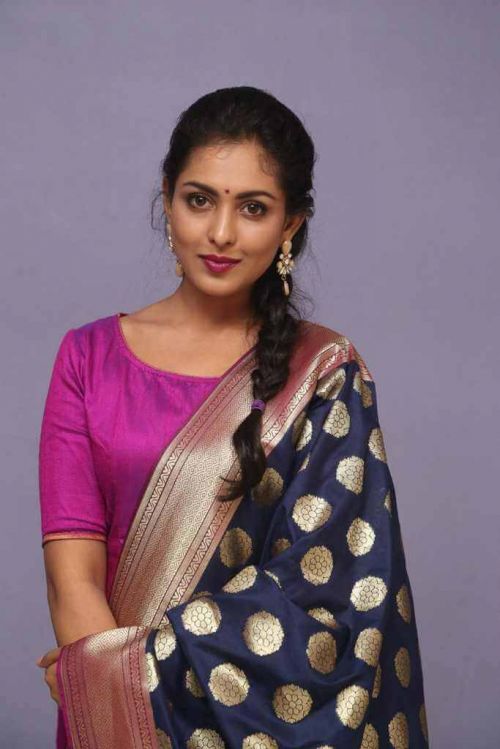 Madhu Shalini Photos in Violet Punjabi Dress 2