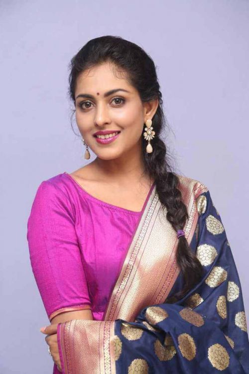 Madhu Shalini Photos in Violet Punjabi Dress 8