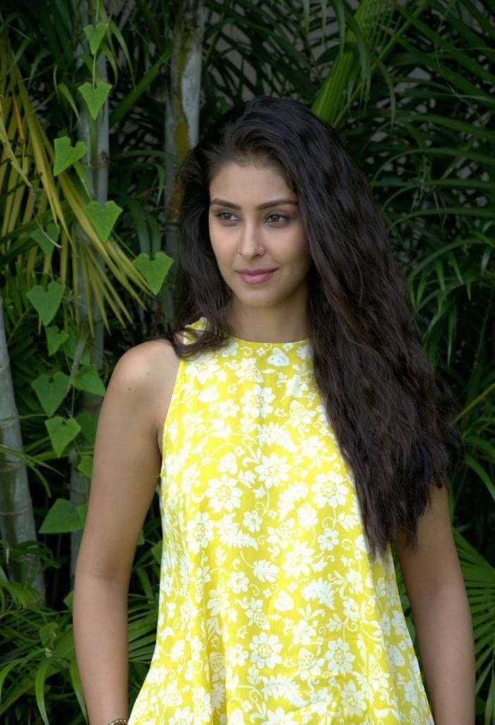 Navneet Kaur Dhillon Hot Photos from Ekta Movie