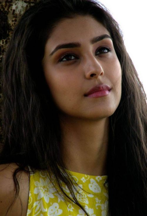Navneet Kaur Dhillon Hot Photos from Ekta Movie 2