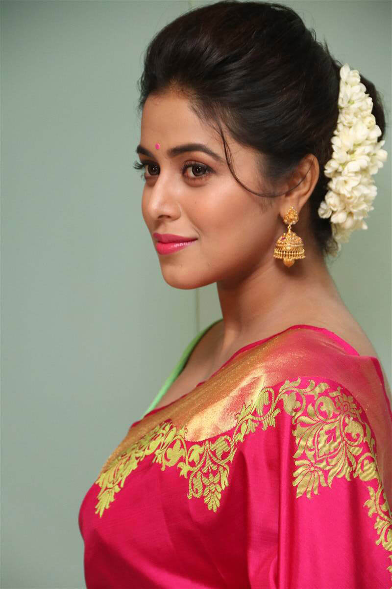 Poorna at Savarakkathi Movie Audio Launch Photos