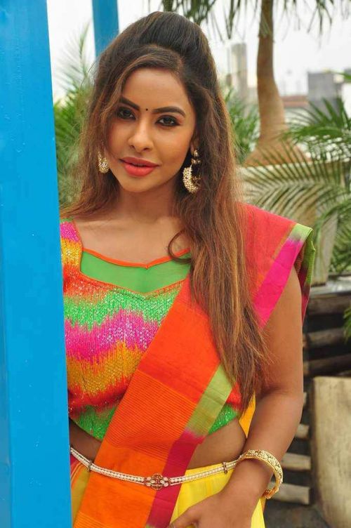 Srilekha Reddy Hot Photoshoot in Yellow Half Saree 6
