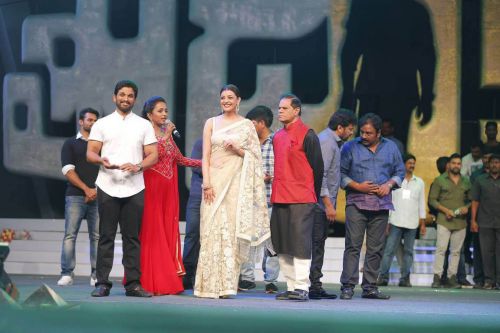 Chiranjeevi Khaidi No 150 Movie Pre Release Function Photos 8