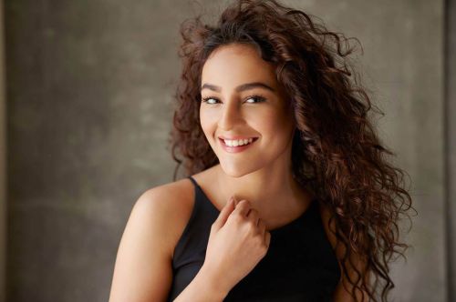 Seerat Kapoor Actress Photoshoot 2