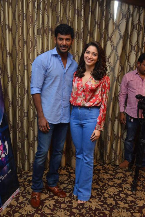Vishal Okkadochadu Movie Press Meet Photos 3