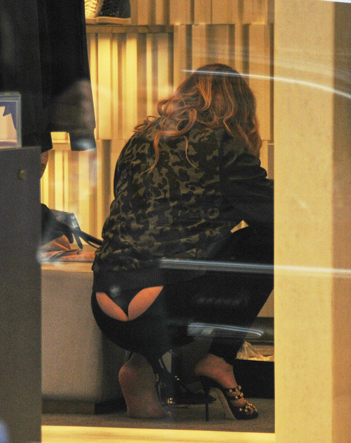 Mariah Carey Stills Shoping for Shoes in Los Angeles