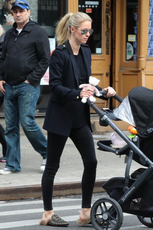 Nicky Hilton Stills Out and About in New York 6