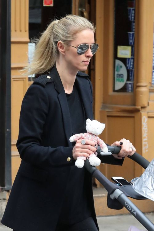 Nicky Hilton Stills Out and About in New York 7