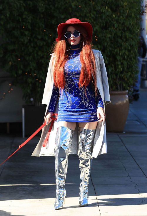 Phoebe Price Stills Out and About in Beverly Hills 2