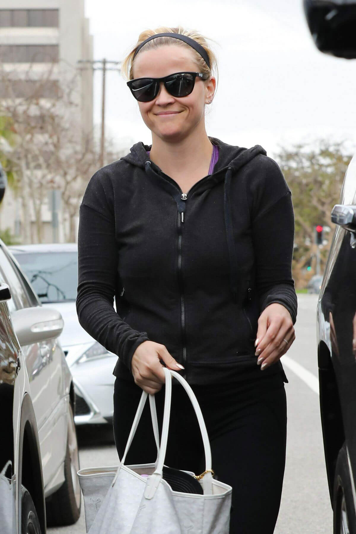 Reese Witherspoon Stills Leaves Yoga Class in Beverly Hills