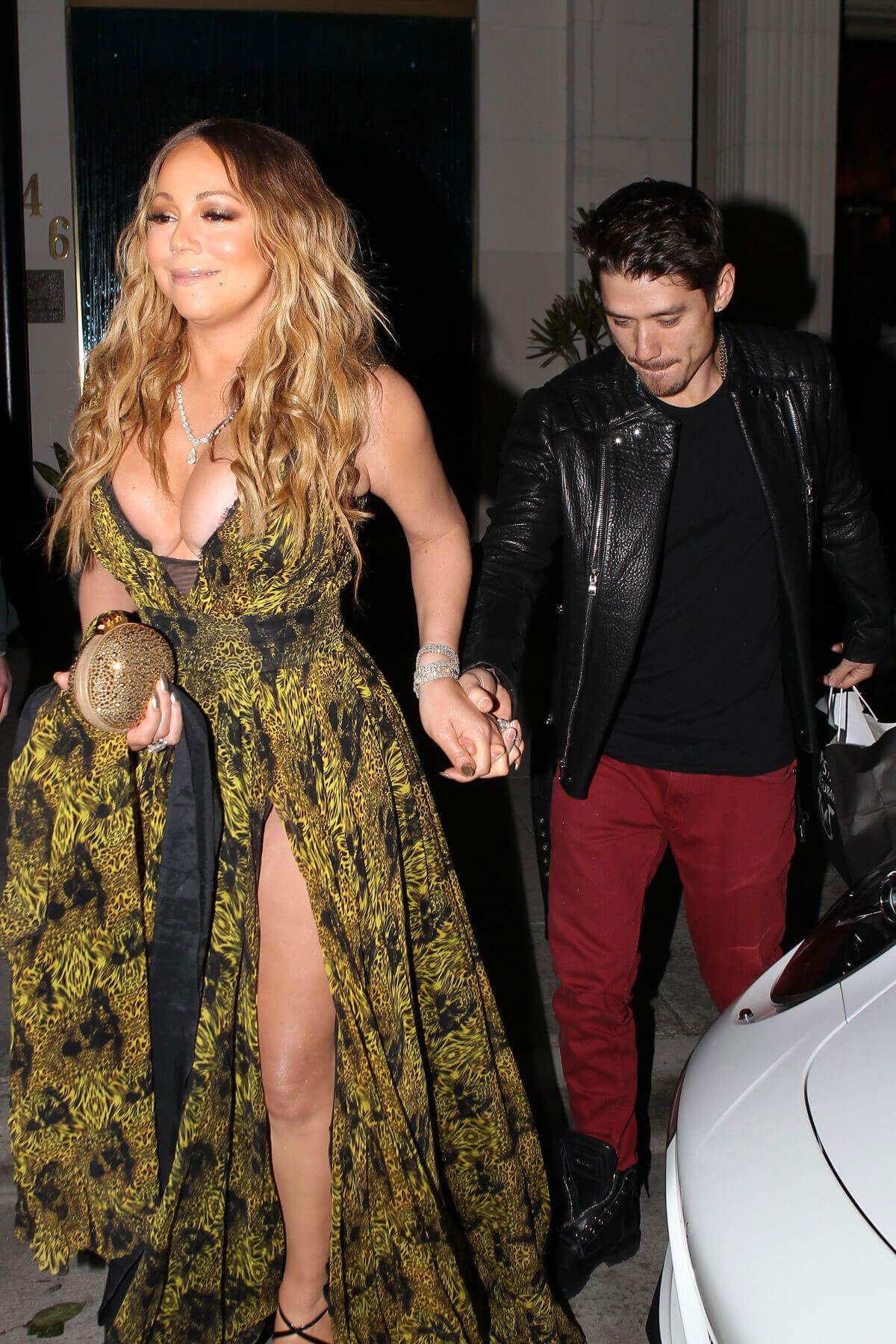 Mariah Carey Stills at Maestro's Steakhouse in Beverly Hills