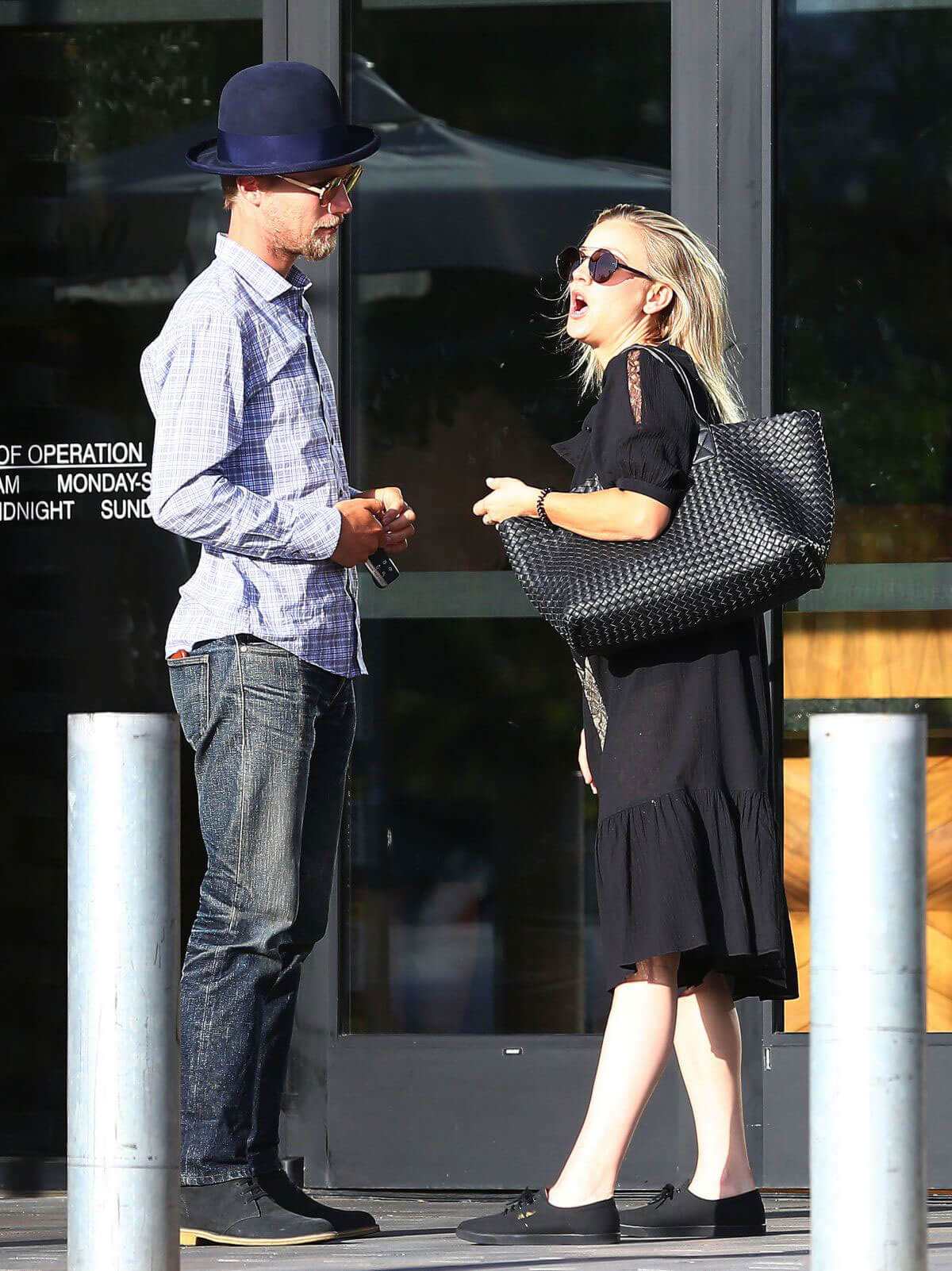Kaley Cuoco and Karl Cook Stills Out for Lunch in Los Angeles