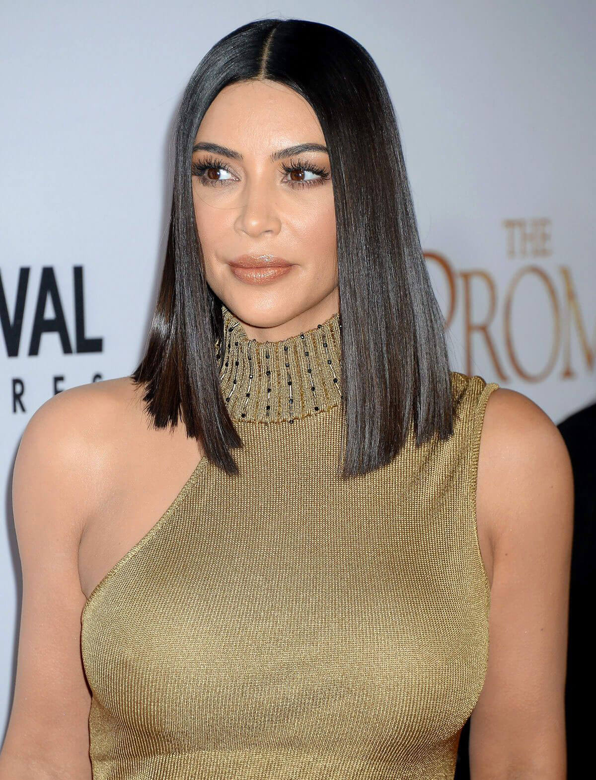 Kim Kardashian Stills at The Promise Premiere in Hollywood