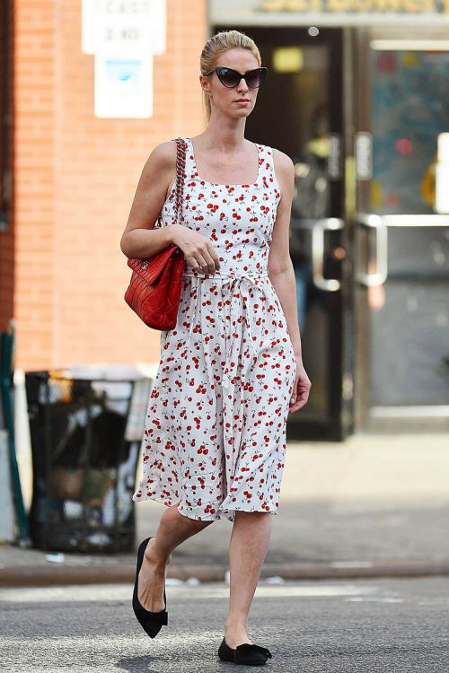 Nicky Hilton Rothschild Shoppig Out in New York 4