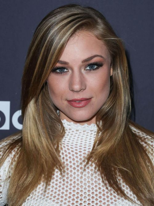 Nikki Leigh Stills at Star Magazine