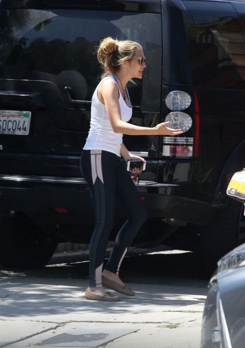 Teresa Palmer wearing in Tights Top & blue Jeans in Los Angeles 14