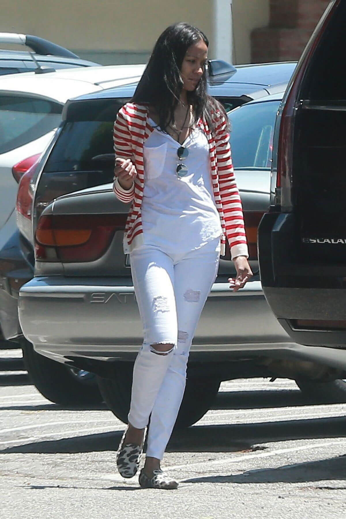 Zoe Saldana Out and About in Studio City 3