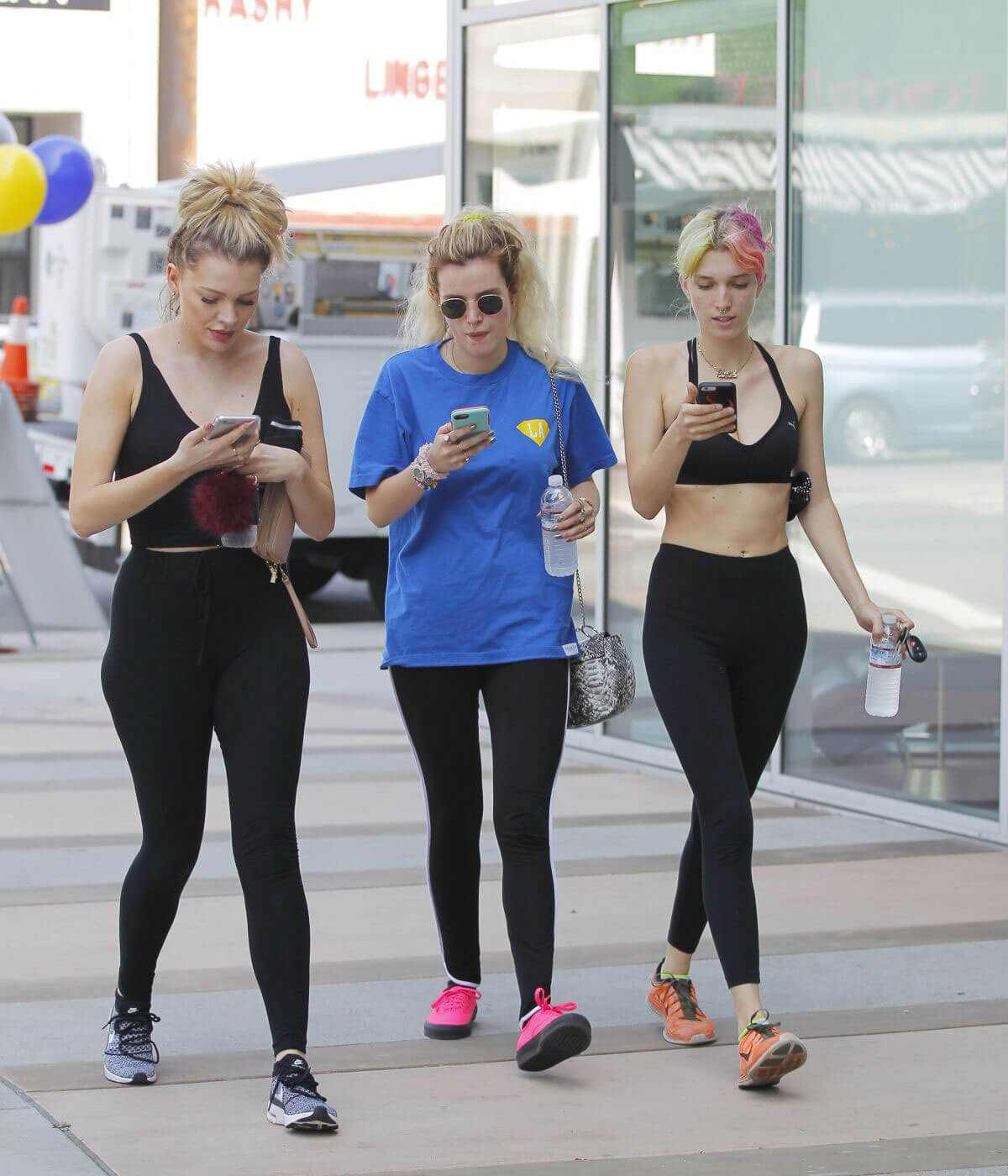 Bella Thorne and Dani Thorne Leaves a Gym in Los Angeles 1