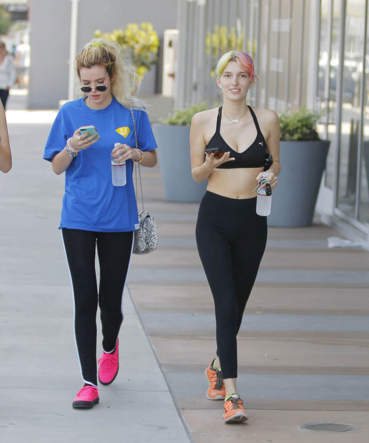 Bella Thorne and Dani Thorne Leaves a Gym in Los Angeles 5