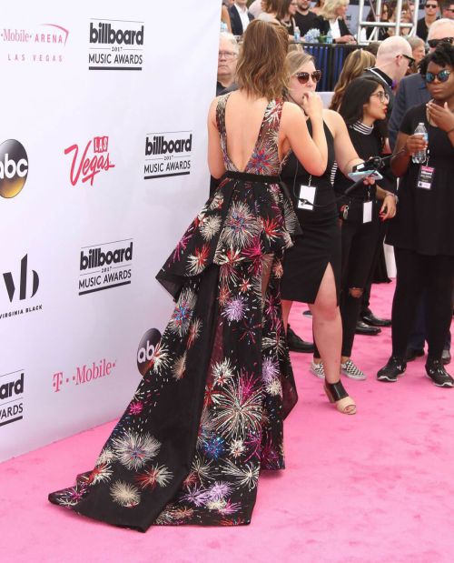 Kate Beckinsale at 2017 CMT Music Awards in Nashville 27