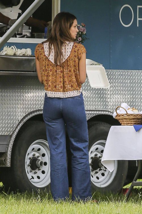 Katharine McPhee on the Set of The Lost Wife of Robert Durst in Vancouver 12