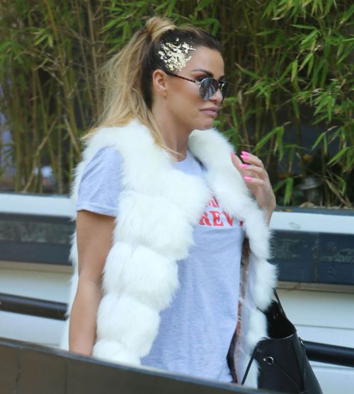 Katie Price Leaves ITV Studios in London 3