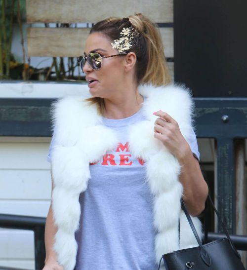 Katie Price Leaves ITV Studios in London 5