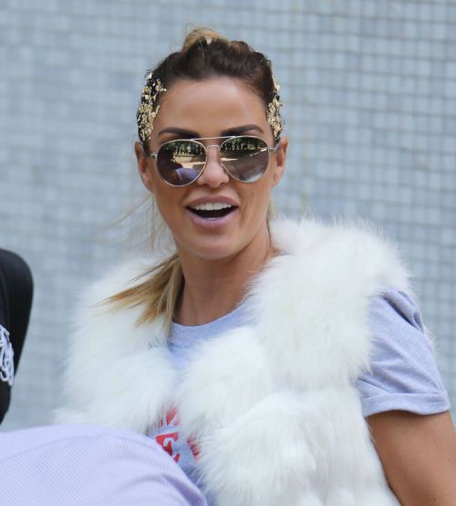 Katie Price Leaves ITV Studios in London 8