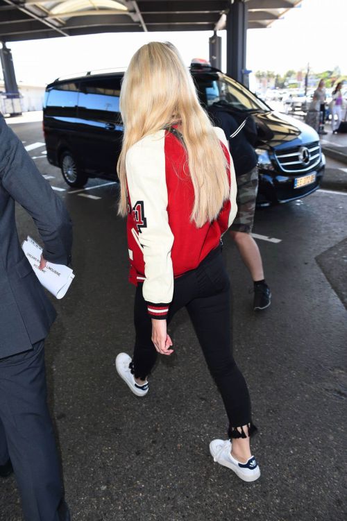 Lottie Moss Arrives at Airport in Nice 8