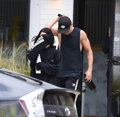 Vanessa Hudgens Leaves Morning Workout in Los Angeles 6