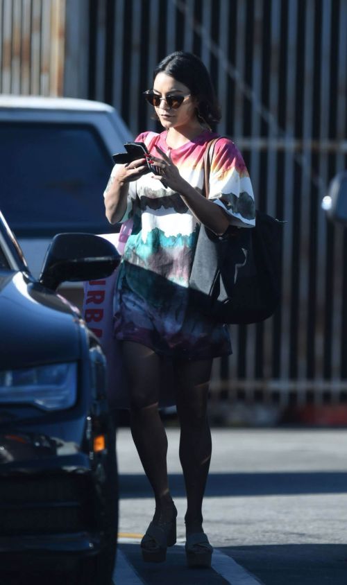 Vanessa Hudgens Leaves Urban Outfitters in Los Angeles 9