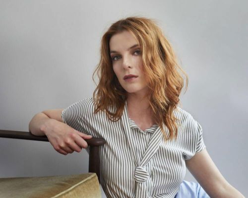 Alison Brie and Betty Gilpin Photoshoot for W Magazine July 2017 5
