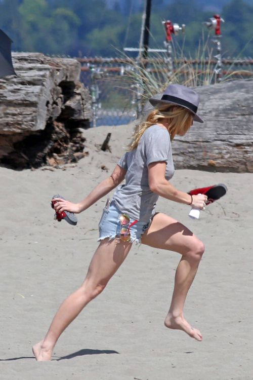 Caity Lotz on the Set of Legends of Tomorrow in Vancouver Photos 6