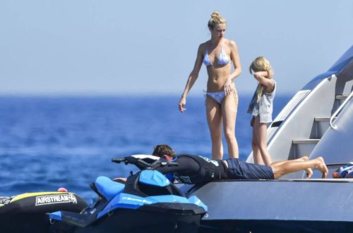 Elle Evans Stills in Bikini at a Yacht in St. Tropez 9