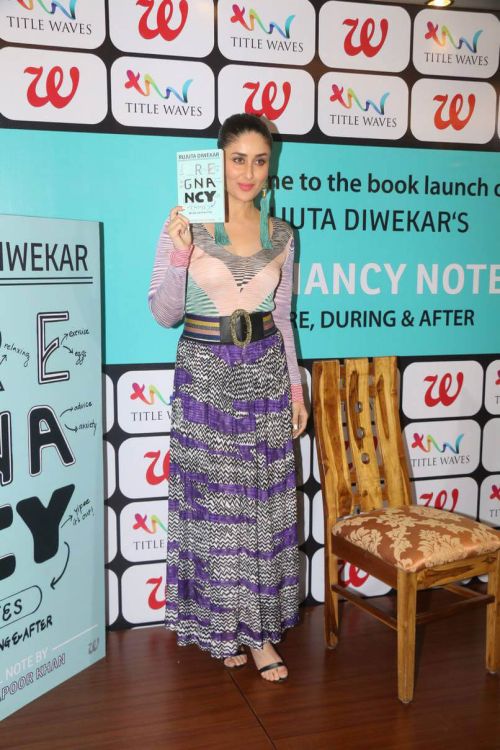 Kareena Kapoor at Pregnancy Book Launch Photos 6