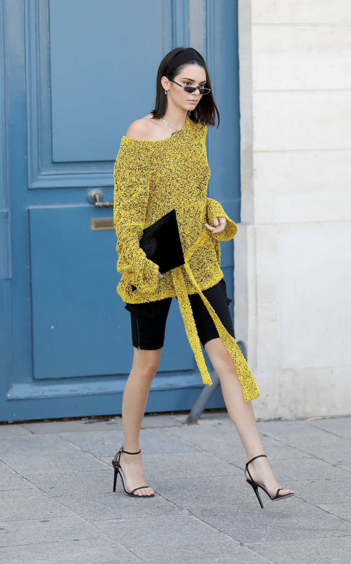 Kendall Jenner Stills Leaves Vogue Office in Paris