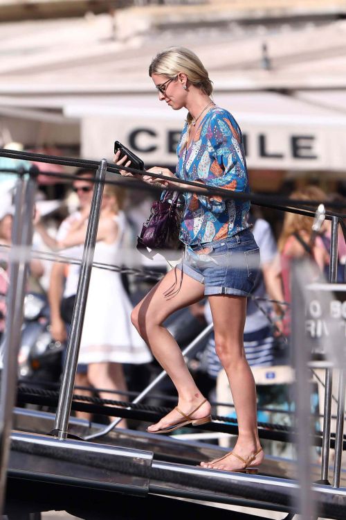 Nicky Hilton Stills Out in St Tropez Photos 1