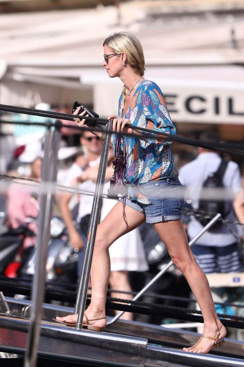 Nicky Hilton Stills Out in St Tropez Photos 2