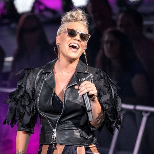 Pink Performs Stills at Summerfest Music Festival 2017 in Milwaukee 2