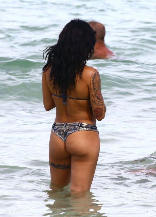 Shanna Kress in Bikini at a Beach in Miami Images 3