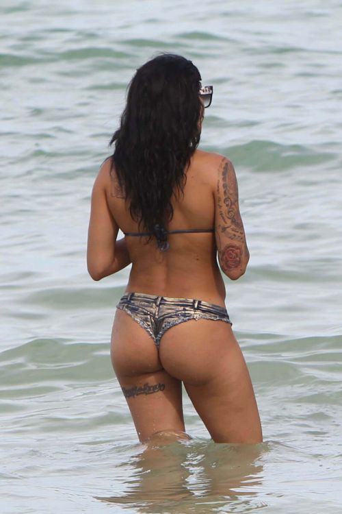 Shanna Kress in Bikini at a Beach in Miami Images 4