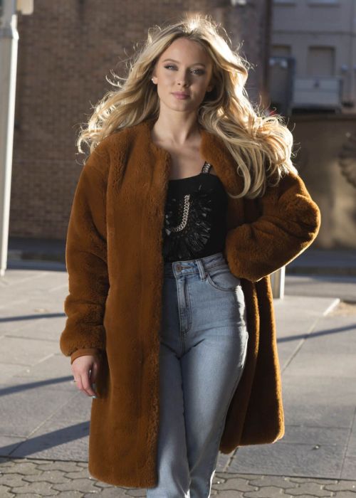 Zara Larsson on the Set of a Photoshoot in Sydney Photos 11
