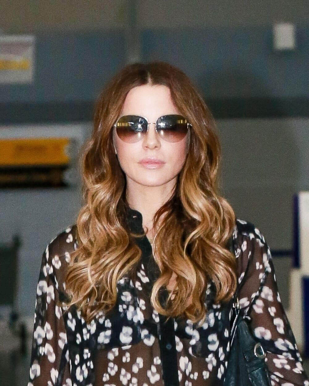 Kate Beckinsale Stills at JFK Airport in New York Photos