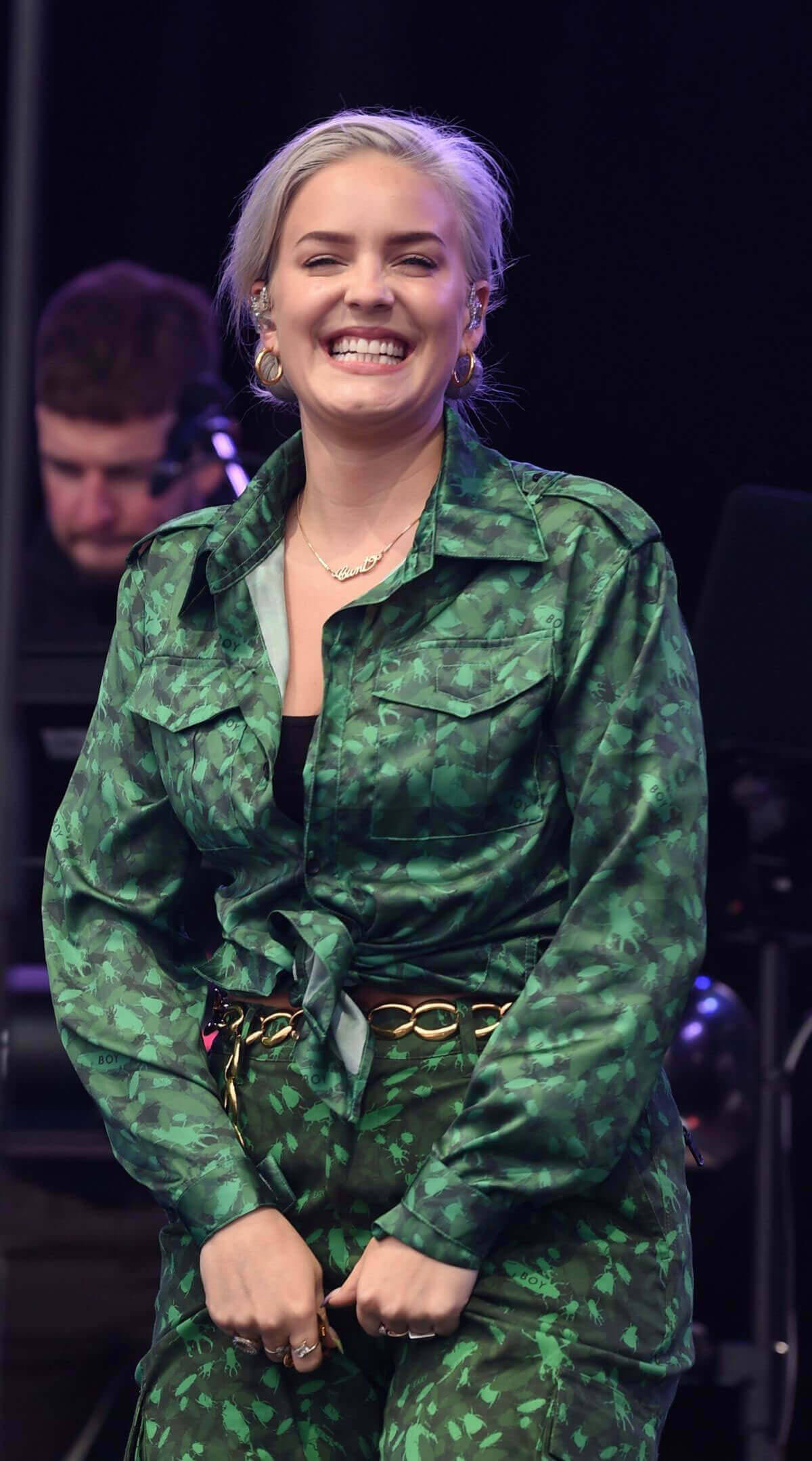 Anne-Marie Performs Stills at Fusion Festival 2017 in Liverpool
