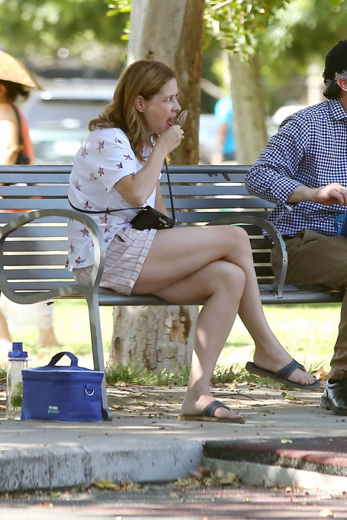 Jenna Fischer eats Ice-Cream at a Local Park in Los Angeles